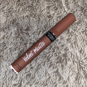 Victoria’s Secret Velvet Matte Cream Lip Stain